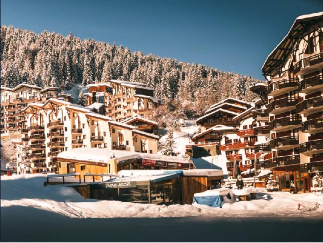40M2 - Ski Aux Pieds - La Tania - Parking Couvert Extérieur photo